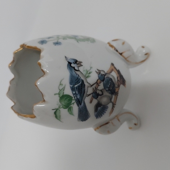 Three footed egg dish - Picture 3 of 4